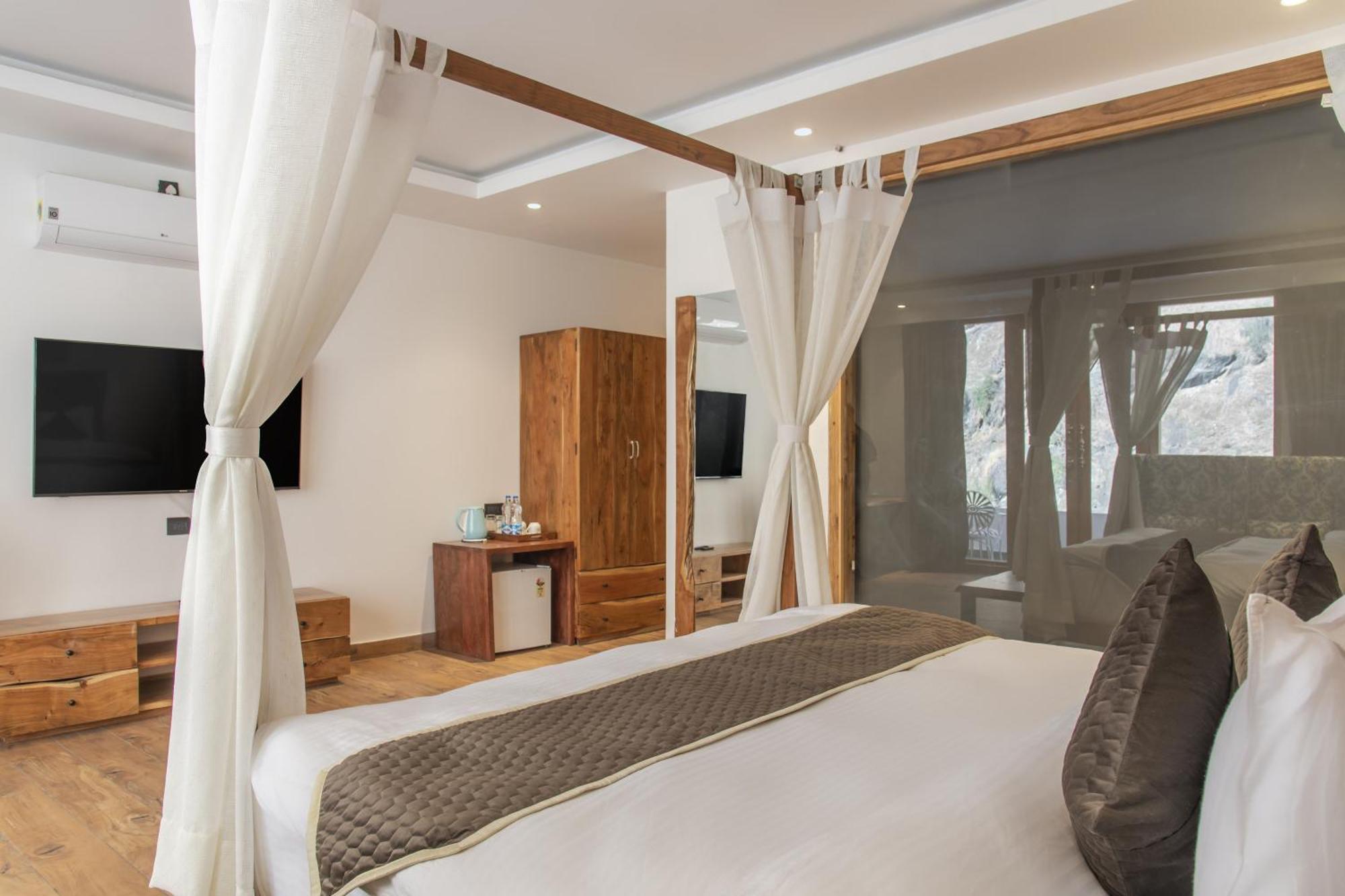 Echor Palm Bliss Riverside Resort & Spa Kasol Buitenkant foto