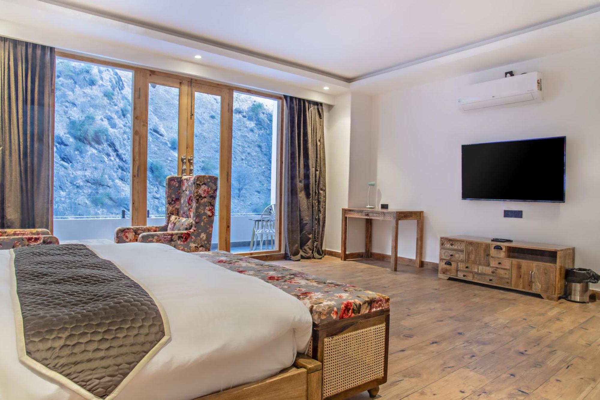 Echor Palm Bliss Riverside Resort & Spa Kasol Buitenkant foto